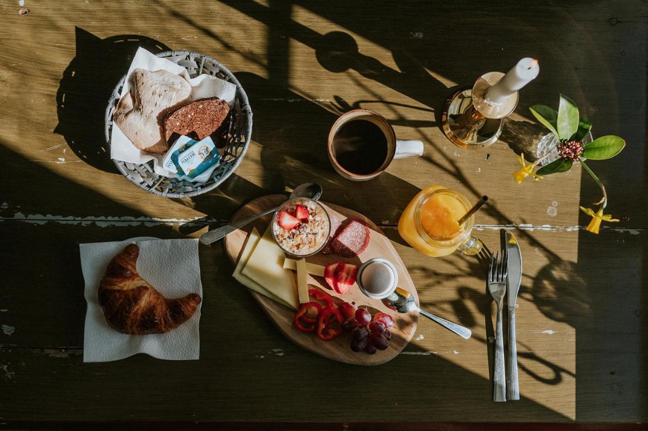 Kefs Guesthouse & Cafe Ærøskøbing Extérieur photo