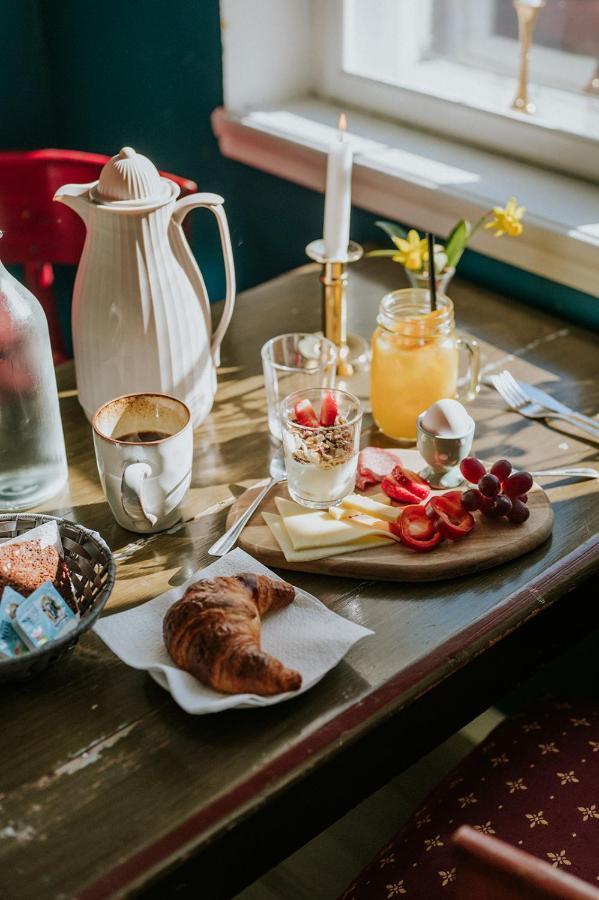Kefs Guesthouse & Cafe Ærøskøbing Extérieur photo